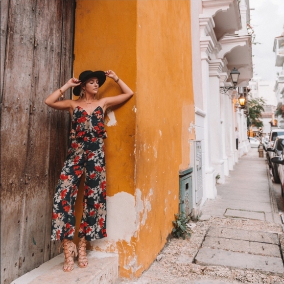 Floral two piece set ruffle - Picture 3 of 3